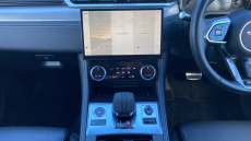 Jaguar F-Pace 2.0 D200 R-Dynamic SE 5dr Auto AWD Diesel Estate